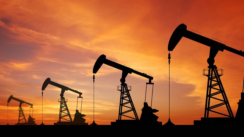 أبرز 6 نظريات مؤامرة وراء إنهيار اسعار النفط