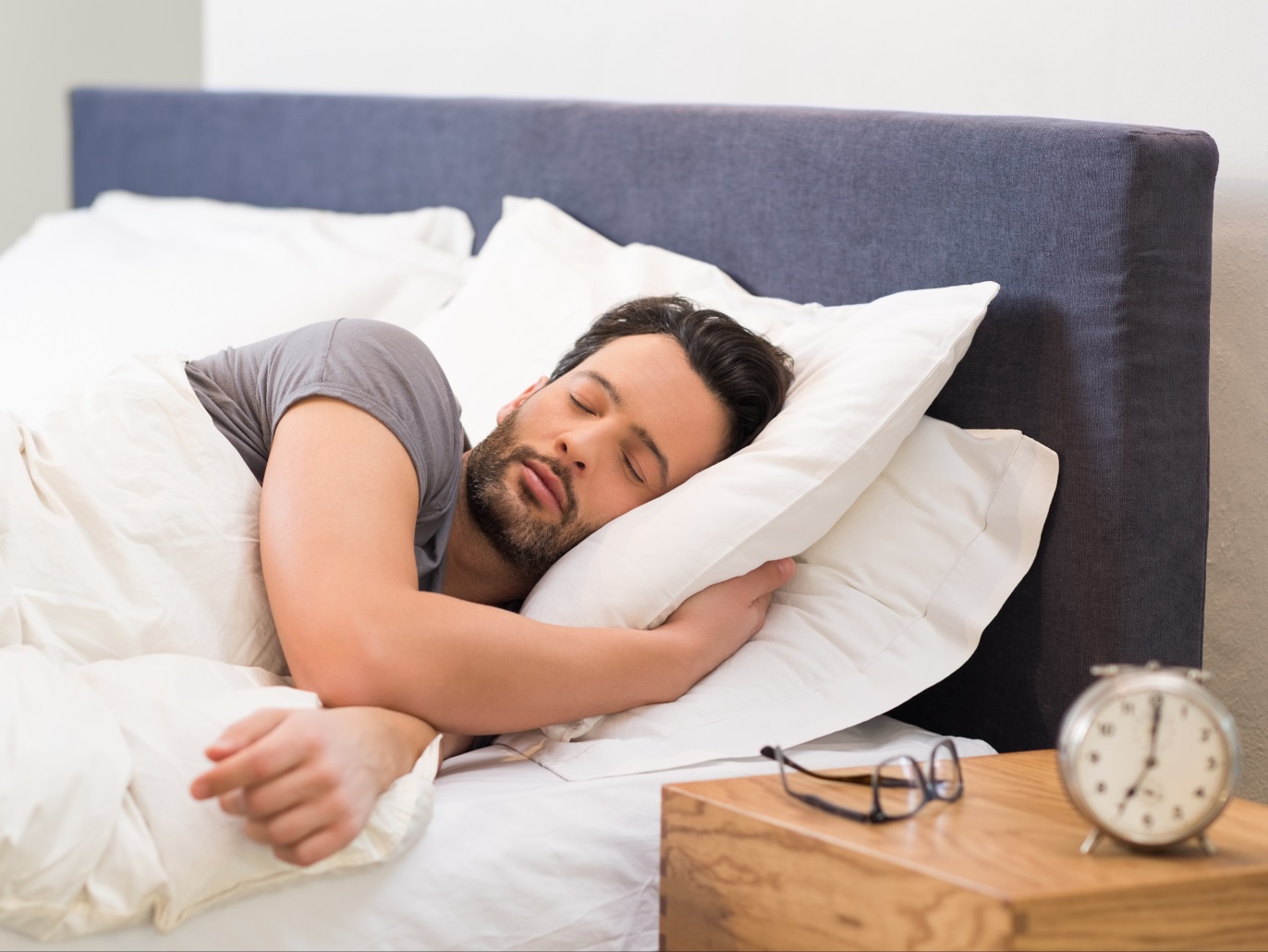 10 فوائد مذهلة للجسم اثناء النوم‎