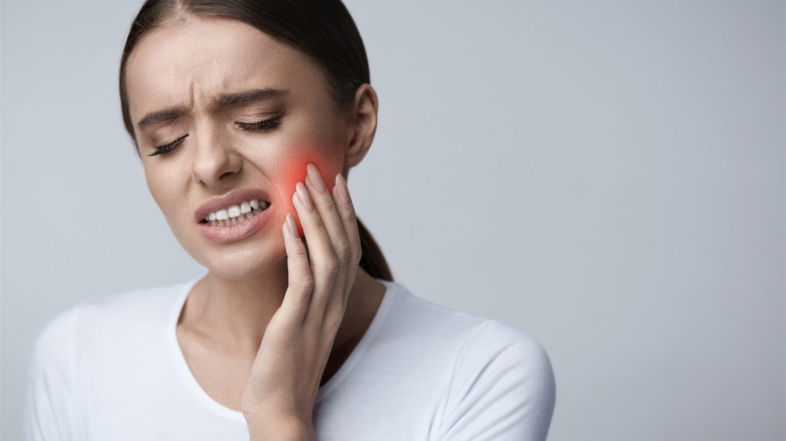 10 اسباب لألم الاسنان المفاجئ